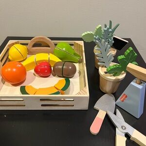 Melissa & Doug Wooden Fruit and Garden Set - Multicolor